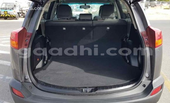 اشتري Imported Toyota RAV4 آخر سيارة في Import - Dubai في الصومال اشتري Imported Toyota RAV4 آخر سيارة في Import - Dubai في الصومال