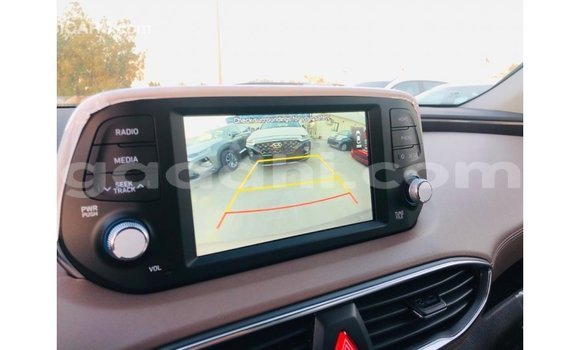 Acheter Import Voiture Hyundai Santa Fe Marron à Import - Dubai, Somalie Acheter Import Voiture Hyundai Santa Fe Marron à Import - Dubai, Somalie