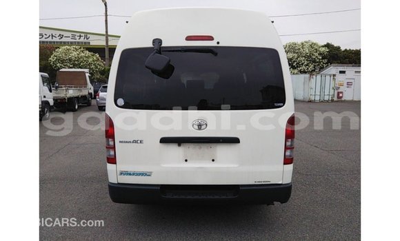 اشتري Imported Toyota Hiace أبيض سيارة في Import - Dubai في الصومال اشتري Imported Toyota Hiace أبيض سيارة في Import - Dubai في الصومال