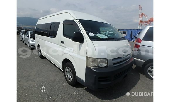 اشتري Imported Toyota Hiace أبيض سيارة في Import - Dubai في الصومال اشتري Imported Toyota Hiace أبيض سيارة في Import - Dubai في الصومال