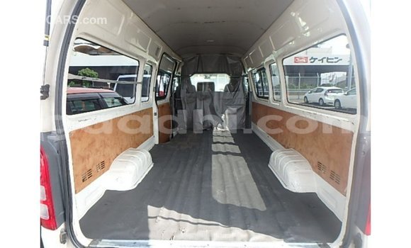 اشتري Imported Toyota Hiace أبيض سيارة في Import - Dubai في الصومال اشتري Imported Toyota Hiace أبيض سيارة في Import - Dubai في الصومال
