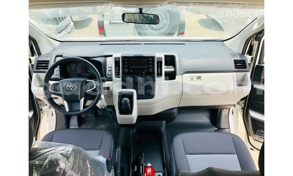 Buy Import Toyota Hiace White Car in Import - Dubai in Somalia Buy Import Toyota Hiace White Car in Import - Dubai in Somalia
