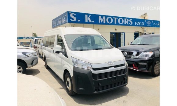 Buy Import Toyota Hiace White Car in Import - Dubai in Somalia Buy Import Toyota Hiace White Car in Import - Dubai in Somalia