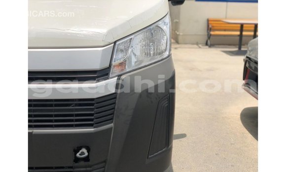 Buy Import Toyota Hiace White Car in Import - Dubai in Somalia Buy Import Toyota Hiace White Car in Import - Dubai in Somalia