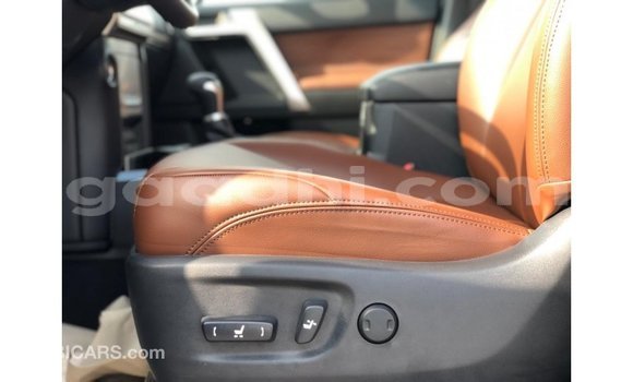 Acheter Import Voiture Toyota Prado Noir à Import - Dubai, Somalie Acheter Import Voiture Toyota Prado Noir à Import - Dubai, Somalie