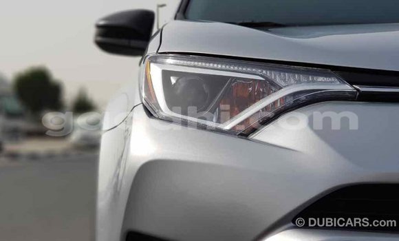 ይግዙ Imported Toyota RAV4 ሌላ መኪና በ Import - Dubai በ ሶማሊያ ይግዙ Imported Toyota RAV4 ሌላ መኪና በ Import - Dubai በ ሶማሊያ