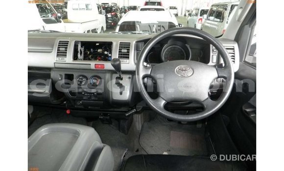 Nunua Imported Toyota Hiace Nyeupe Gari ndani ya Import - Dubai nchini Somalia Nunua Imported Toyota Hiace Nyeupe Gari ndani ya Import - Dubai nchini Somalia