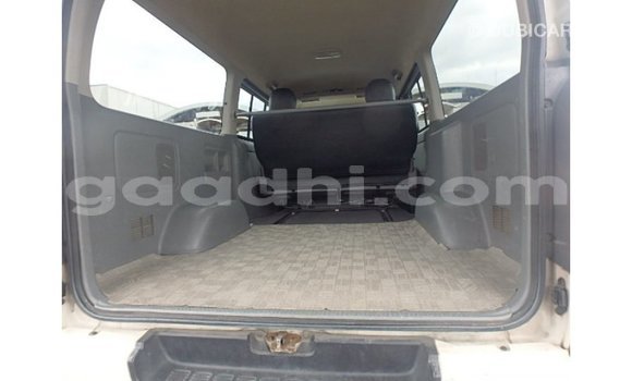 Nunua Imported Toyota Hiace Nyeupe Gari ndani ya Import - Dubai nchini Somalia Nunua Imported Toyota Hiace Nyeupe Gari ndani ya Import - Dubai nchini Somalia