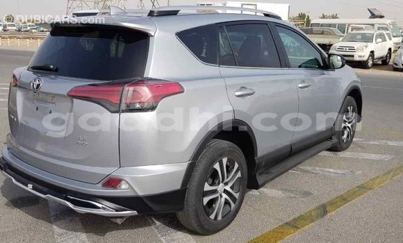 ይግዙ Imported Toyota RAV4 ሌላ መኪና በ Import - Dubai በ ሶማሊያ ይግዙ Imported Toyota RAV4 ሌላ መኪና በ Import - Dubai በ ሶማሊያ