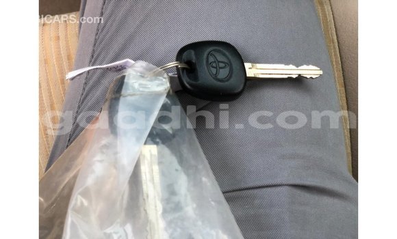 Buy Import Toyota DA White Truck in Import - Dubai in Somalia Buy Import Toyota DA White Truck in Import - Dubai in Somalia