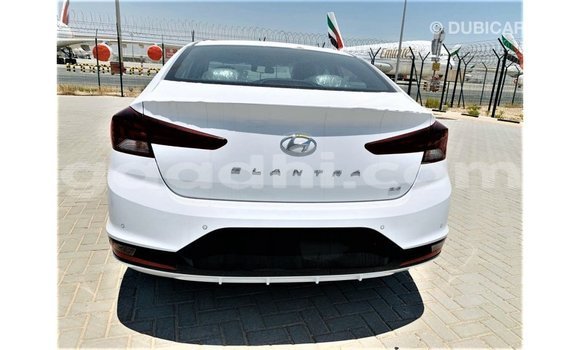 Nunua Imported Hyundai Elantra Nyeupe Gari ndani ya Import - Dubai nchini Somalia Nunua Imported Hyundai Elantra Nyeupe Gari ndani ya Import - Dubai nchini Somalia