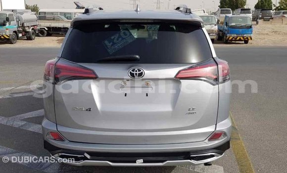 ይግዙ Imported Toyota RAV4 ሌላ መኪና በ Import - Dubai በ ሶማሊያ ይግዙ Imported Toyota RAV4 ሌላ መኪና በ Import - Dubai በ ሶማሊያ