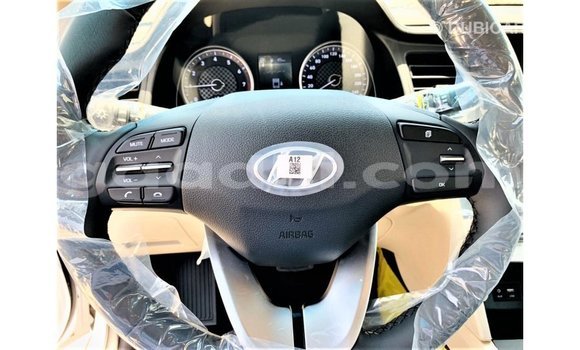 Nunua Imported Hyundai Elantra Nyeupe Gari ndani ya Import - Dubai nchini Somalia Nunua Imported Hyundai Elantra Nyeupe Gari ndani ya Import - Dubai nchini Somalia
