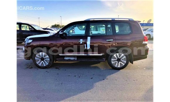 ይግዙ Imported Toyota Land Cruiser ሌላ መኪና በ Import - Dubai በ ሶማሊያ ይግዙ Imported Toyota Land Cruiser ሌላ መኪና በ Import - Dubai በ ሶማሊያ