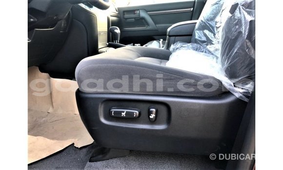 ይግዙ Imported Toyota Land Cruiser ሌላ መኪና በ Import - Dubai በ ሶማሊያ ይግዙ Imported Toyota Land Cruiser ሌላ መኪና በ Import - Dubai በ ሶማሊያ