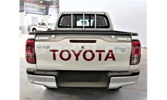 Buy Import Toyota Hilux White Car in Import - Dubai in Somalia Buy Import Toyota Hilux White Car in Import - Dubai in Somalia