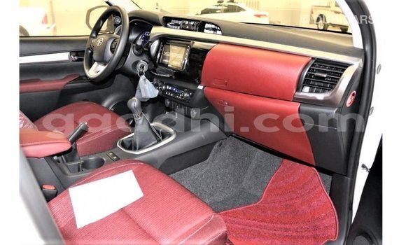 Buy Import Toyota Hilux White Car in Import - Dubai in Somalia Buy Import Toyota Hilux White Car in Import - Dubai in Somalia