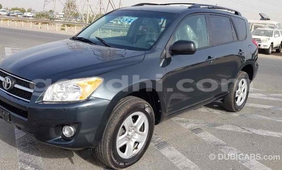 اشتري Imported Toyota RAV4 أخضر سيارة في Import - Dubai في الصومال اشتري Imported Toyota RAV4 أخضر سيارة في Import - Dubai في الصومال
