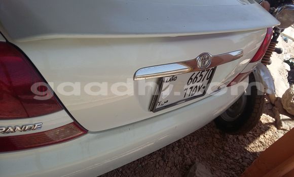 اشتري مستعمل Toyota 4Runner أبيض سيارة في مقديشو في الصومال اشتري مستعمل Toyota 4Runner أبيض سيارة في مقديشو في الصومال