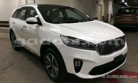 Acheter Import Voiture Kia Sorento Blanc à Import - Dubai, Somalie Acheter Import Voiture Kia Sorento Blanc à Import - Dubai, Somalie