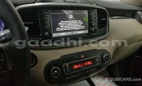 Acheter Import Voiture Kia Sorento Blanc à Import - Dubai, Somalie Acheter Import Voiture Kia Sorento Blanc à Import - Dubai, Somalie