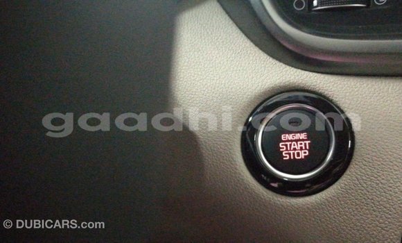 Acheter Import Voiture Kia Sorento Blanc à Import - Dubai, Somalie Acheter Import Voiture Kia Sorento Blanc à Import - Dubai, Somalie