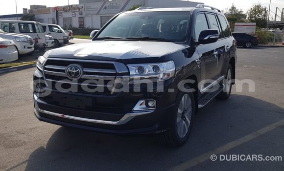 ይግዙ Imported Toyota Land Cruiser ጥቁር መኪና በ Import - Dubai በ ሶማሊያ ይግዙ Imported Toyota Land Cruiser ጥቁር መኪና በ Import - Dubai በ ሶማሊያ