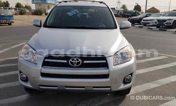 ይግዙ Imported Toyota RAV4 ሌላ መኪና በ Import - Dubai በ ሶማሊያ ይግዙ Imported Toyota RAV4 ሌላ መኪና በ Import - Dubai በ ሶማሊያ