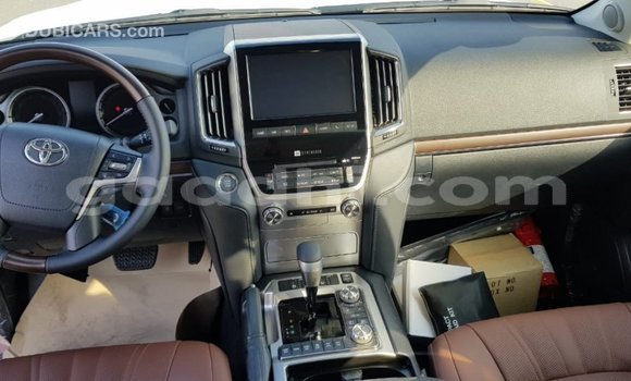 ይግዙ Imported Toyota Land Cruiser ጥቁር መኪና በ Import - Dubai በ ሶማሊያ ይግዙ Imported Toyota Land Cruiser ጥቁር መኪና በ Import - Dubai በ ሶማሊያ