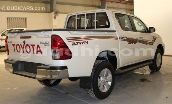 Acheter Import Voiture Toyota Hilux Blanc à Import - Dubai, Somalie Acheter Import Voiture Toyota Hilux Blanc à Import - Dubai, Somalie