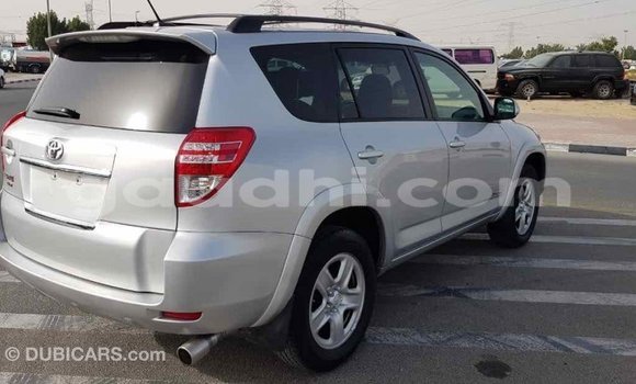 ይግዙ Imported Toyota RAV4 ሌላ መኪና በ Import - Dubai በ ሶማሊያ ይግዙ Imported Toyota RAV4 ሌላ መኪና በ Import - Dubai በ ሶማሊያ