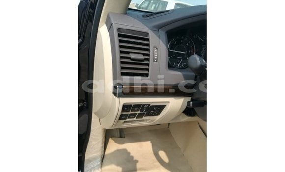 Nunua Imported Toyota Land Cruiser Nyeusi Gari ndani ya Import - Dubai nchini Somalia Nunua Imported Toyota Land Cruiser Nyeusi Gari ndani ya Import - Dubai nchini Somalia