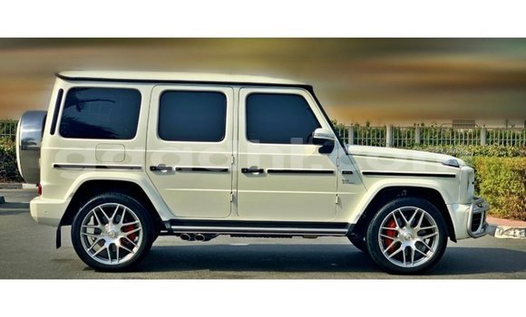 Buy Import Mercedes-Benz 190 White Car in Import - Dubai in Somalia Buy Import Mercedes-Benz 190 White Car in Import - Dubai in Somalia