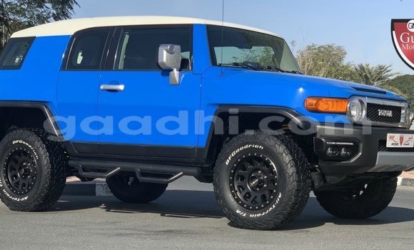 Buy Import Toyota FJ Cruiser Blue Car in Import - Dubai in Somalia