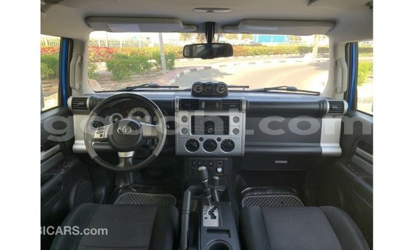 Nunua Imported Toyota FJ Cruiser Bluu Gari ndani ya Import - Dubai nchini Somalia Nunua Imported Toyota FJ Cruiser Bluu Gari ndani ya Import - Dubai nchini Somalia