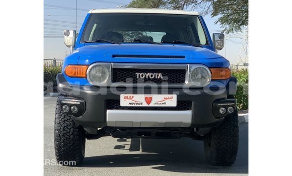 Nunua Imported Toyota FJ Cruiser Bluu Gari ndani ya Import - Dubai nchini Somalia Nunua Imported Toyota FJ Cruiser Bluu Gari ndani ya Import - Dubai nchini Somalia