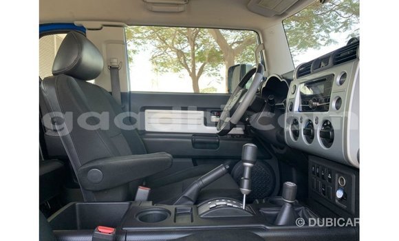 Nunua Imported Toyota FJ Cruiser Bluu Gari ndani ya Import - Dubai nchini Somalia Nunua Imported Toyota FJ Cruiser Bluu Gari ndani ya Import - Dubai nchini Somalia