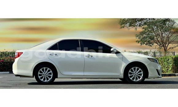 Buy Import Toyota Camry White Car in Import - Dubai in Somalia Buy Import Toyota Camry White Car in Import - Dubai in Somalia