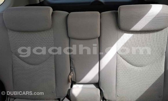 اشتري Imported Toyota RAV4 آخر سيارة في Import - Dubai في الصومال اشتري Imported Toyota RAV4 آخر سيارة في Import - Dubai في الصومال