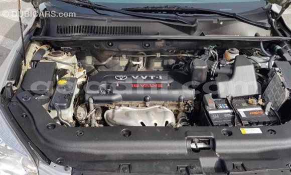 اشتري Imported Toyota RAV4 آخر سيارة في Import - Dubai في الصومال اشتري Imported Toyota RAV4 آخر سيارة في Import - Dubai في الصومال