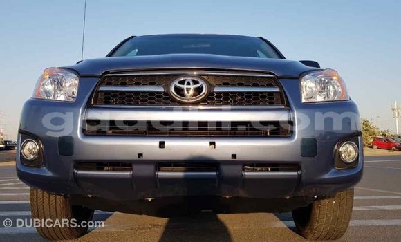 اشتري Imported Toyota RAV4 أزرق سيارة في Import - Dubai في الصومال اشتري Imported Toyota RAV4 أزرق سيارة في Import - Dubai في الصومال