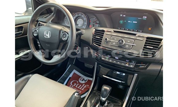 Nunua Imported Honda Accord Nyeusi Gari ndani ya Import - Dubai nchini Somalia Nunua Imported Honda Accord Nyeusi Gari ndani ya Import - Dubai nchini Somalia