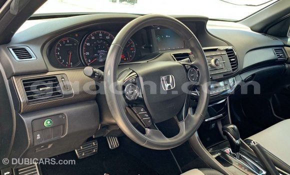 Nunua Imported Honda Accord Nyeusi Gari ndani ya Import - Dubai nchini Somalia Nunua Imported Honda Accord Nyeusi Gari ndani ya Import - Dubai nchini Somalia