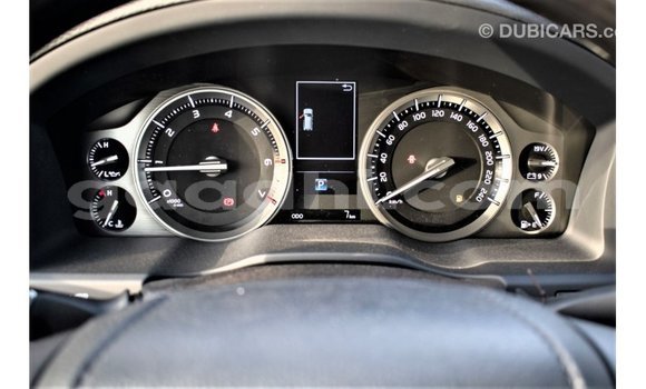 ይግዙ Imported Toyota Land Cruiser ጥቁር መኪና በ Import - Dubai በ ሶማሊያ ይግዙ Imported Toyota Land Cruiser ጥቁር መኪና በ Import - Dubai በ ሶማሊያ