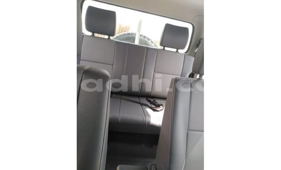 ይግዙ Imported Toyota Land Cruiser ነጭ መኪና በ Import - Dubai በ ሶማሊያ ይግዙ Imported Toyota Land Cruiser ነጭ መኪና በ Import - Dubai በ ሶማሊያ