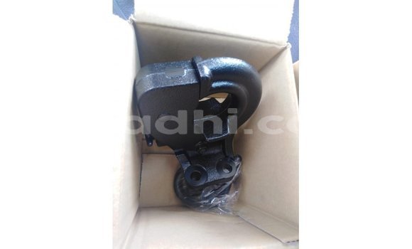 Nunua Imported Toyota Land Cruiser Nyeupe Gari ndani ya Import - Dubai nchini Somalia Nunua Imported Toyota Land Cruiser Nyeupe Gari ndani ya Import - Dubai nchini Somalia