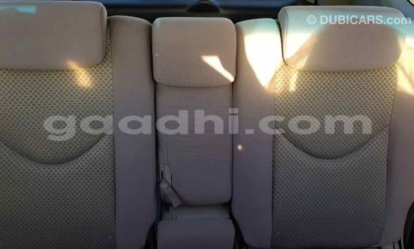اشتري Imported Toyota RAV4 أزرق سيارة في Import - Dubai في الصومال اشتري Imported Toyota RAV4 أزرق سيارة في Import - Dubai في الصومال