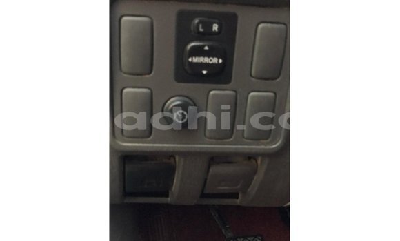 Acheter Import Voiture Toyota Hilux Blanc à Import - Dubai, Somalie Acheter Import Voiture Toyota Hilux Blanc à Import - Dubai, Somalie