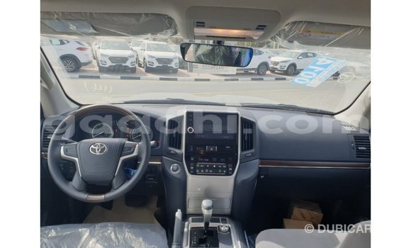ይግዙ Imported Toyota Land Cruiser ጥቁር መኪና በ Import - Dubai በ ሶማሊያ ይግዙ Imported Toyota Land Cruiser ጥቁር መኪና በ Import - Dubai በ ሶማሊያ
