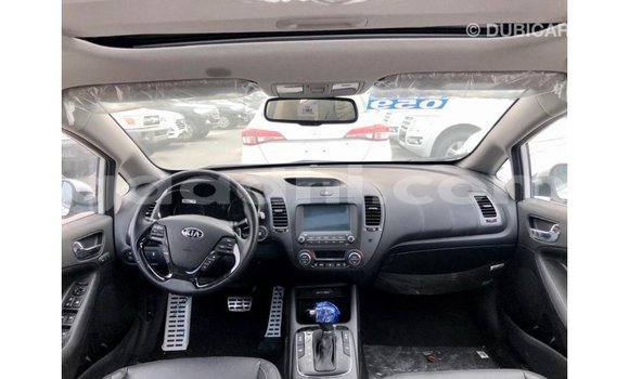 اشتري Imported Kia Cerato أبيض سيارة في Import - Dubai في الصومال اشتري Imported Kia Cerato أبيض سيارة في Import - Dubai في الصومال